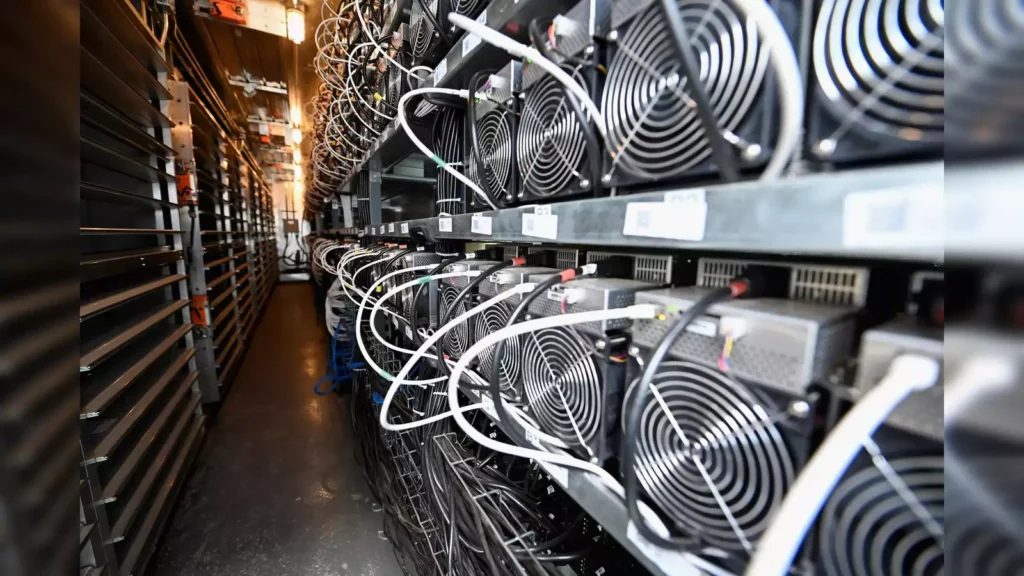 Exploring Cryptocurrency Mining: A Beginner’s Perspective